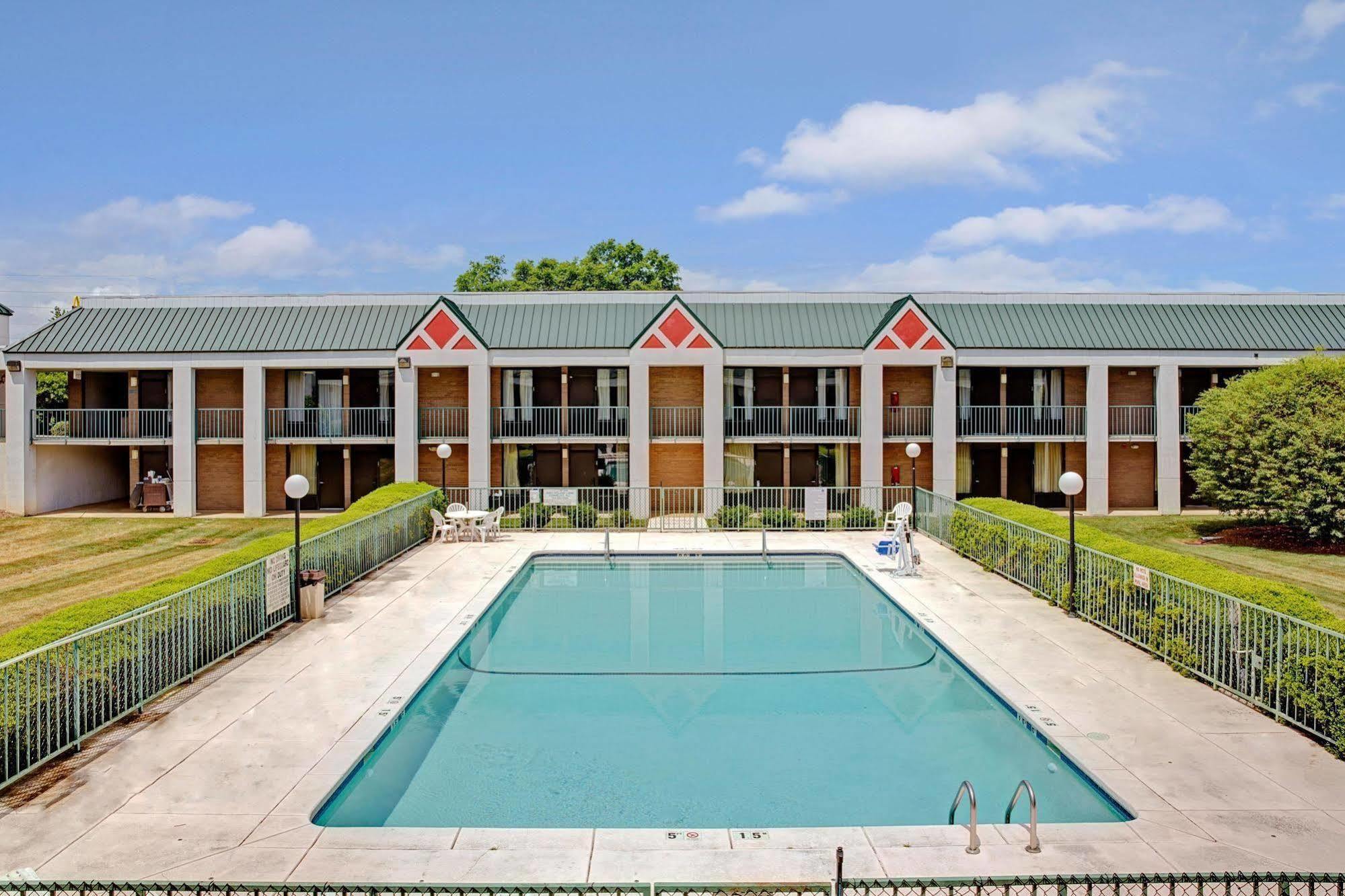 Days Inn Lake Norman Cornelius Eksteriør billede